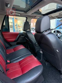 لاند روفر LR2